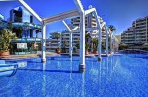 Benal beach suite II, estudio con parque acuático y vistas al mar.